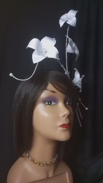 White Flower Petals Fascinator